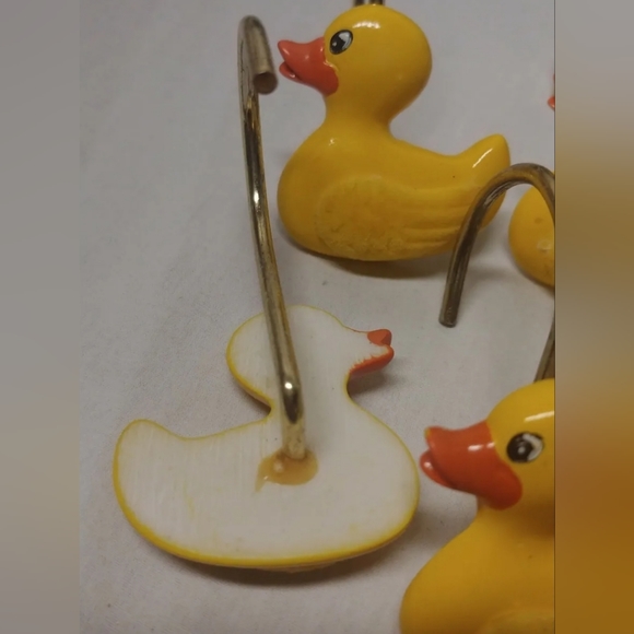 Shower Curtain Hooks Baby Ducks Yellow /orange Set Of 10 - Picture 3 of 3